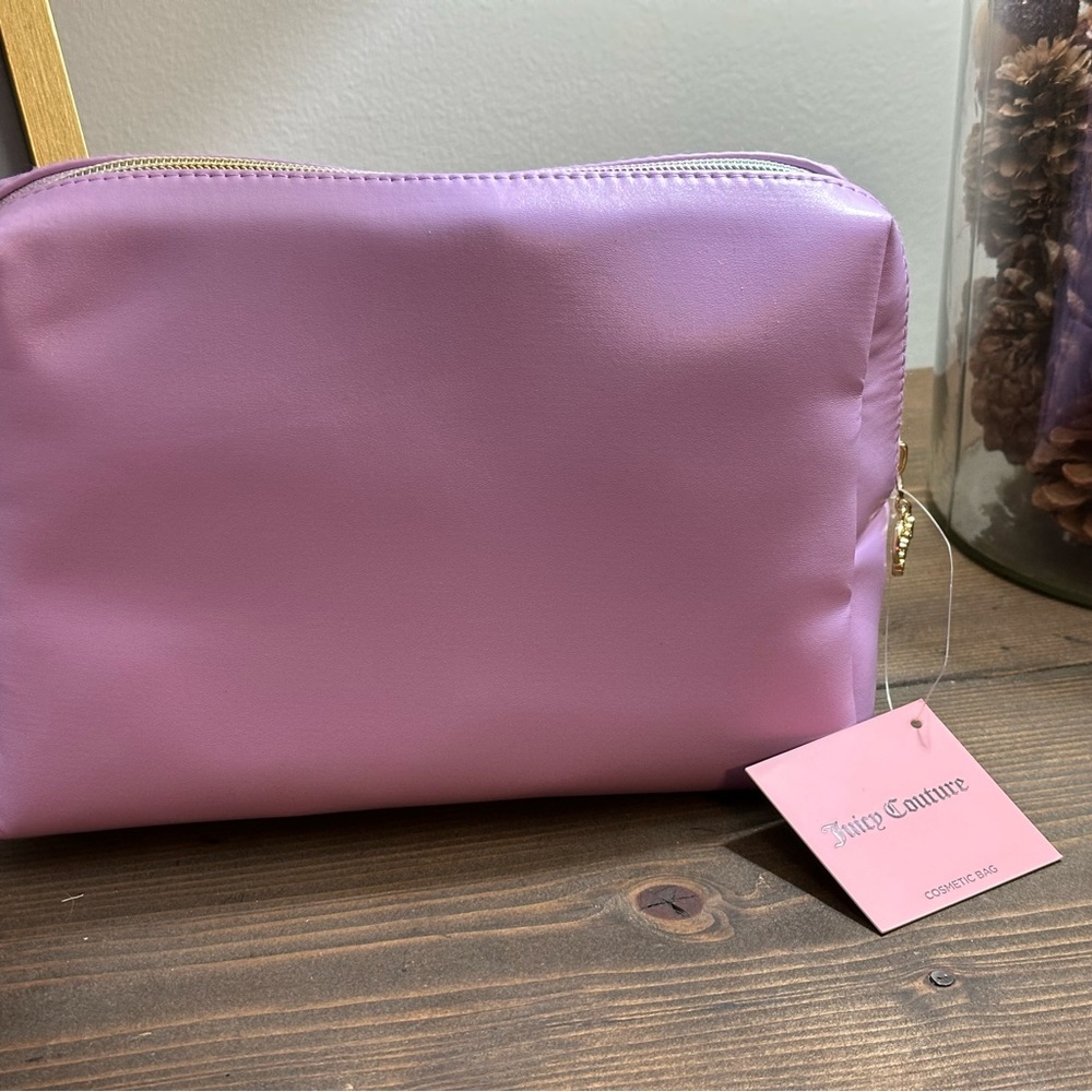 Juicy Couture Lilac Cosmetic Bag with metallic rainbow colored zipper. NWT - Picture 3 of 12